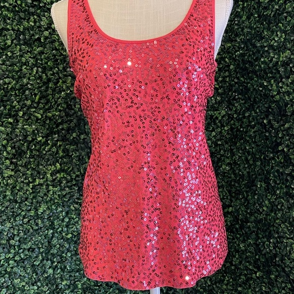 Express Top - Picture 2 of 5